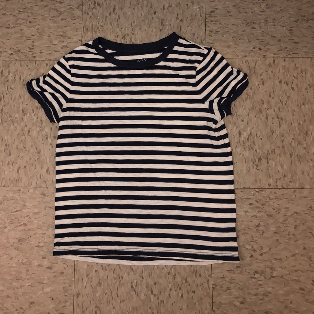 AE Arie shirt
